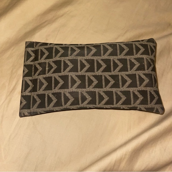 VINTAGE MICHAEL KORS SUNGLASSES - Picture 2 of 5